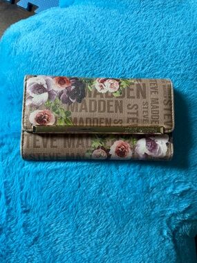 Steve Madden Beige Floral Fold-Over Wallet with Gold Accent